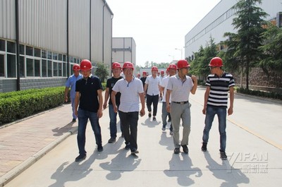 郑州海天消防代表参观一帆机械，共探网络科技开发新路径